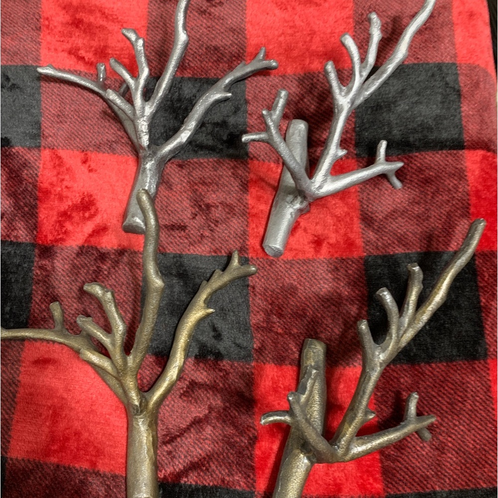 Metal hooks